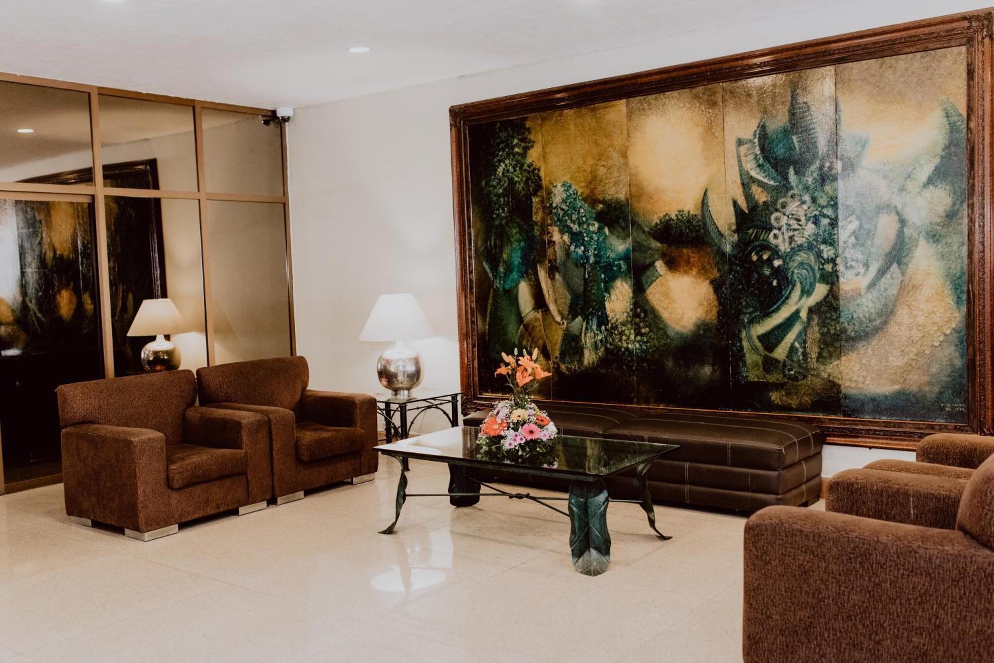 גואדלחארה Hotel Laffayette Ejecutivo מראה חיצוני תמונה